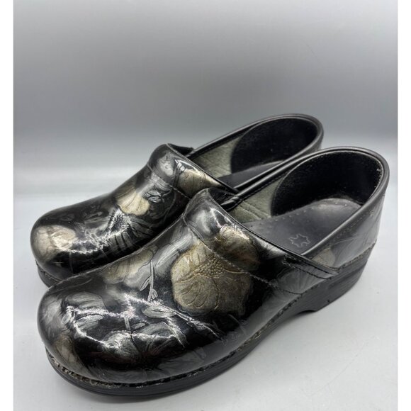 Dansko Clogs 41 Black Floral Embossed Leather Professional Clogs - Picture 1 of 8